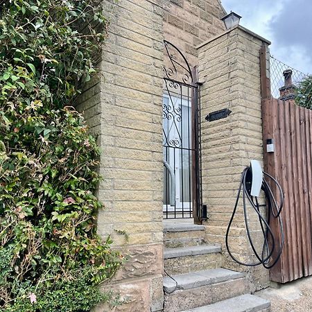 Hillcrest Bungalow Nottingham Exterior photo